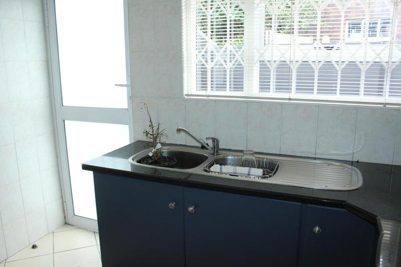To Let 2 Bedroom Property for Rent in Avondale Western Cape